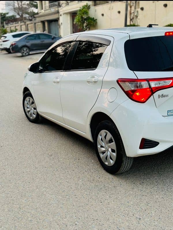 Toyota Vitz 2018 3