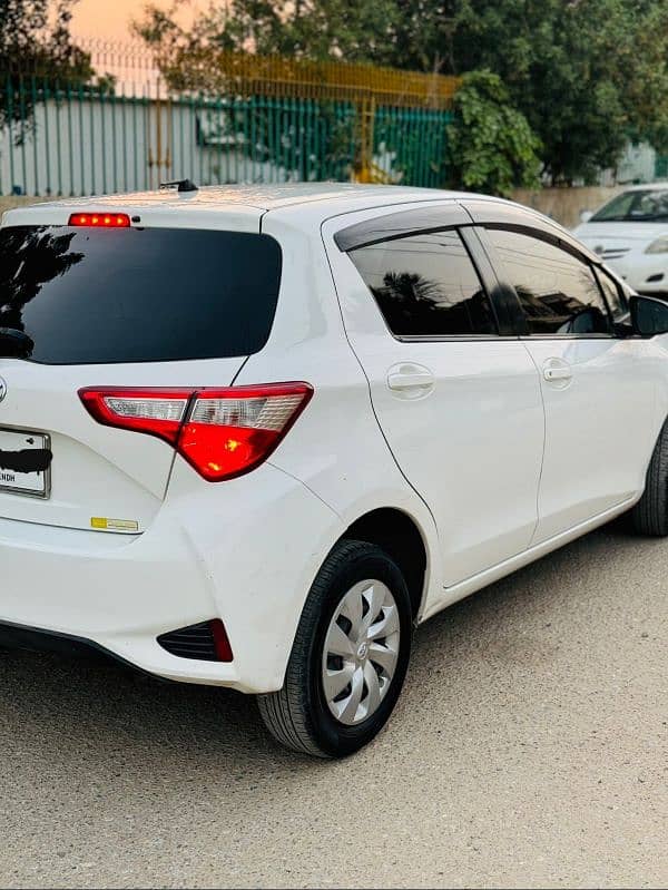 Toyota Vitz 2018 4