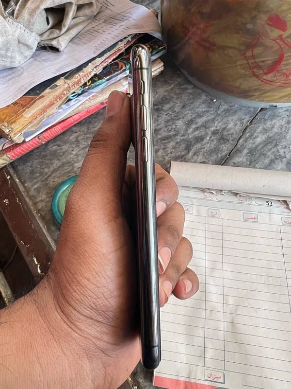 iphone xs 64Gb pta Approved 2