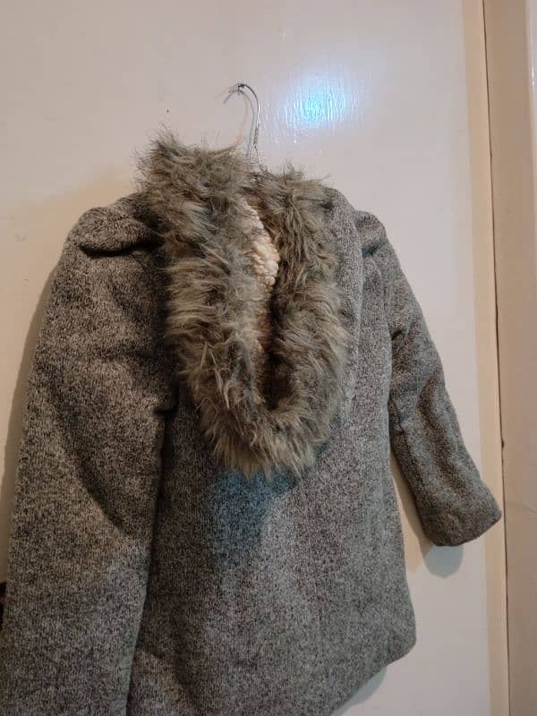 Old Navy Original Coat.  4-6 years age. 2