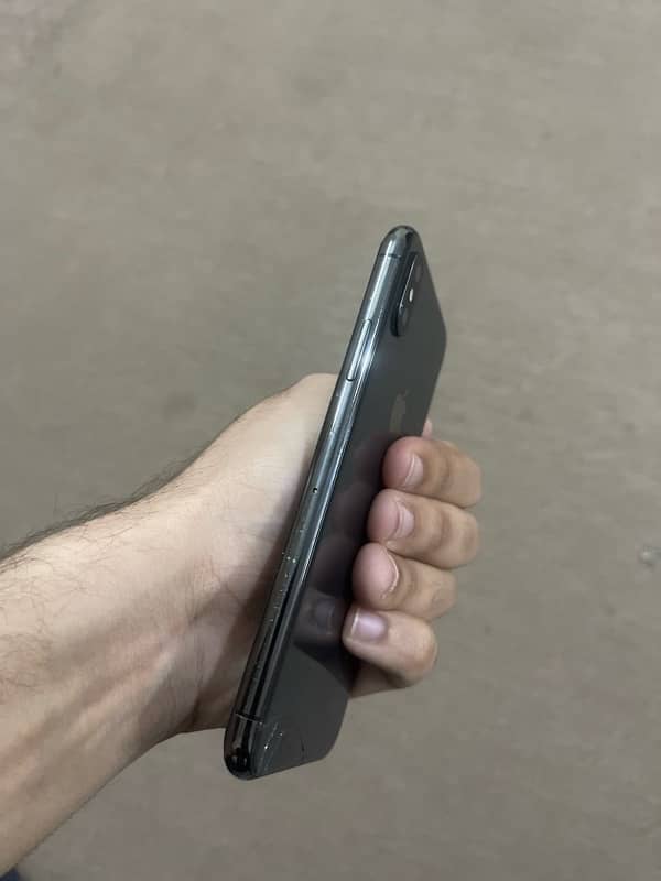 iPhone  X 64gb PTA aprove 1