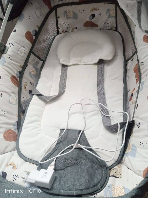 deluxe multi- functions bassinet 0