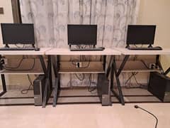 SETUP FOR SALE / TABLE AND PC