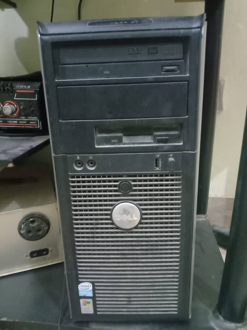 PC for sale with trolley 2