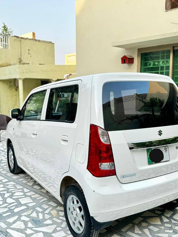 Suzuki Wagon R 2018 3