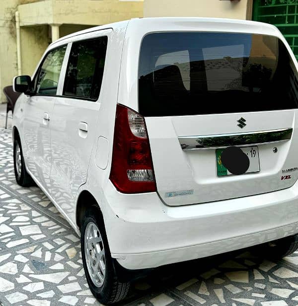 Suzuki Wagon R 2018 4