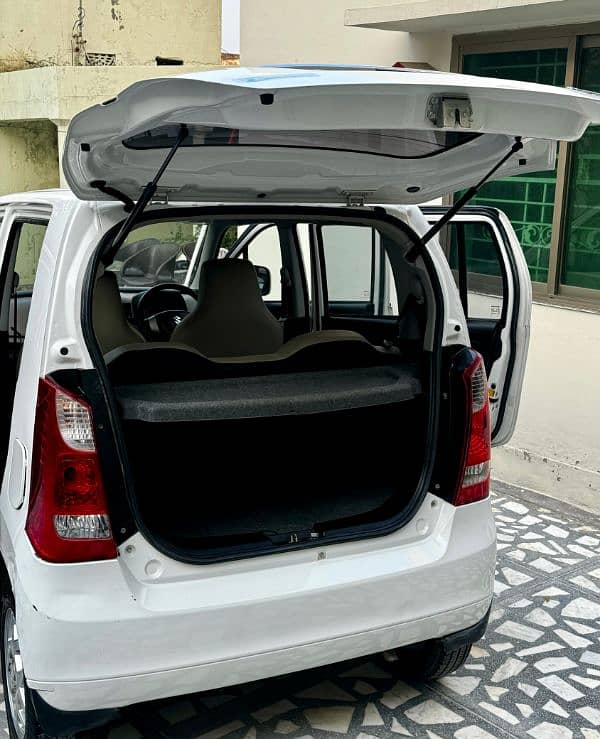 Suzuki Wagon R 2018 9