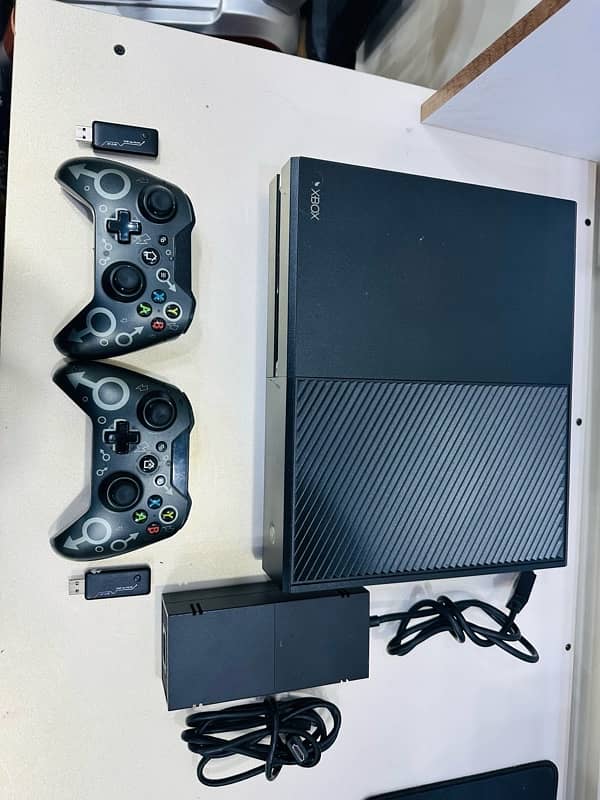 Xbox One, Online, Best Working Condition, With full accessories. 3