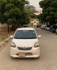 Daihatsu Mira 2012