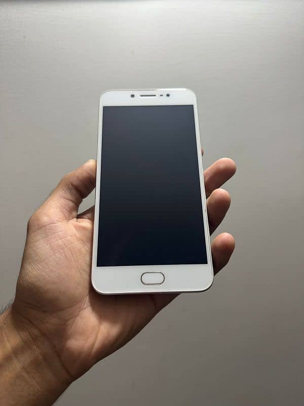 Vivo Y67 0