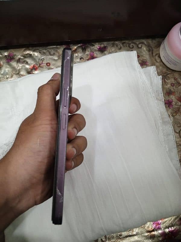 vivo y27s 10/10 condition with in warranty, All ok 7