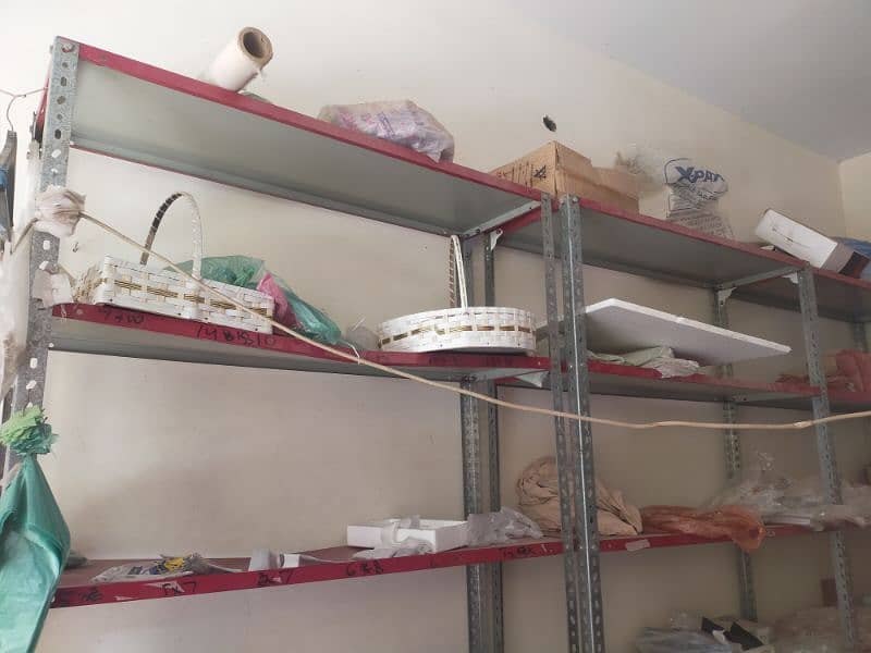 Shoper shelves 1