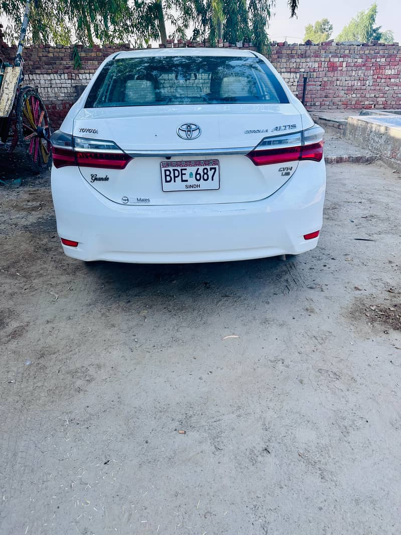 Toyota Altis Grande 2018 1