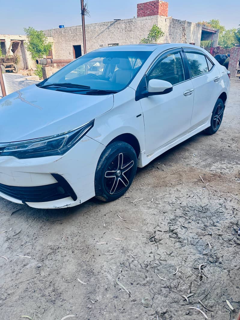 Toyota Altis Grande 2018 8