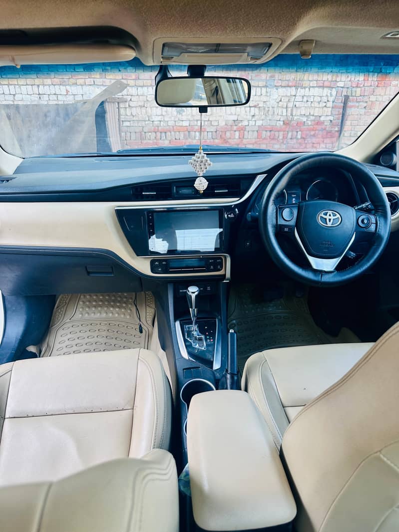 Toyota Altis Grande 2018 9