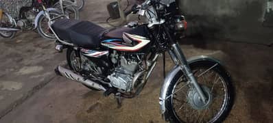 Honda 125 Black (2015 model registration 2014)