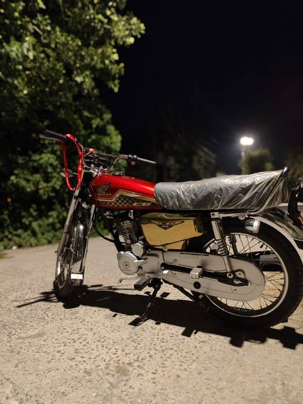 Honda 125 (Sulf Start Gold addition)with Double Samn Black tanki set 6