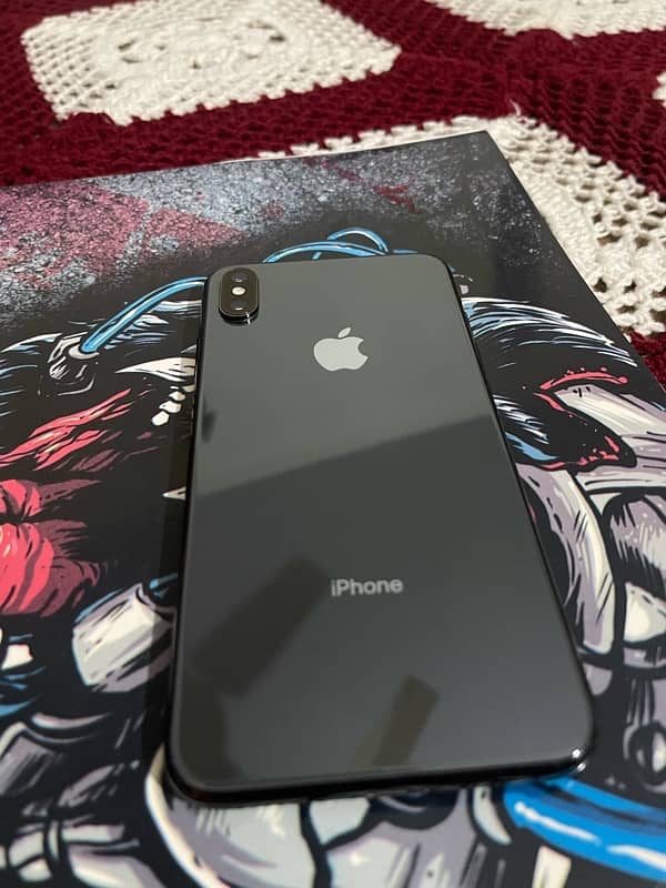 I phone Xsmax 256 gb for sale 1