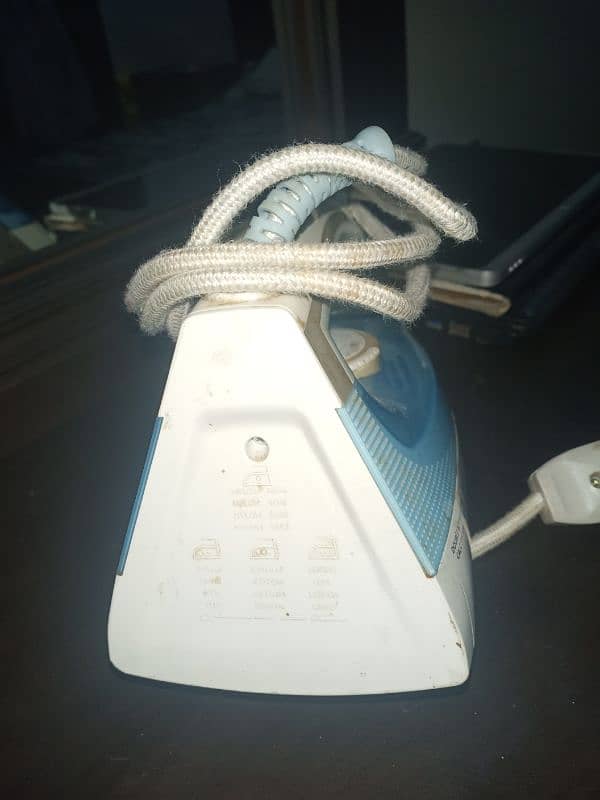 Imported Philips Steam Iron 4