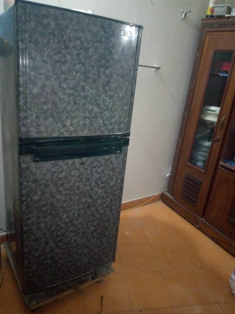 Orient 306 liter Refrigerator 1