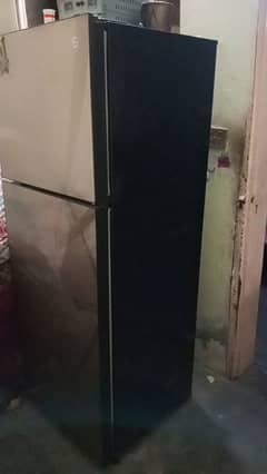 full size fridge good condition bhut achi 03121483175 wtsp call