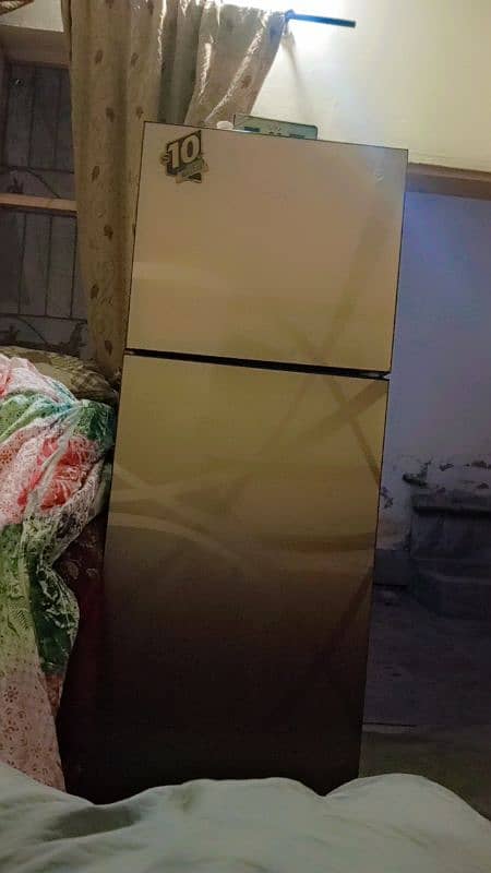 full size fridge good condition bhut achi 03121483175 wtsp call 2