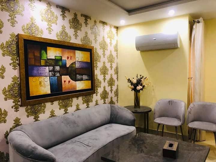 One bedroom daily basis laxusry short stay apartment available for rent in bahria town 3