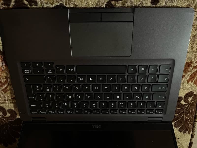 Dell Latitude 5300 (Touch + Fingerprint) 3