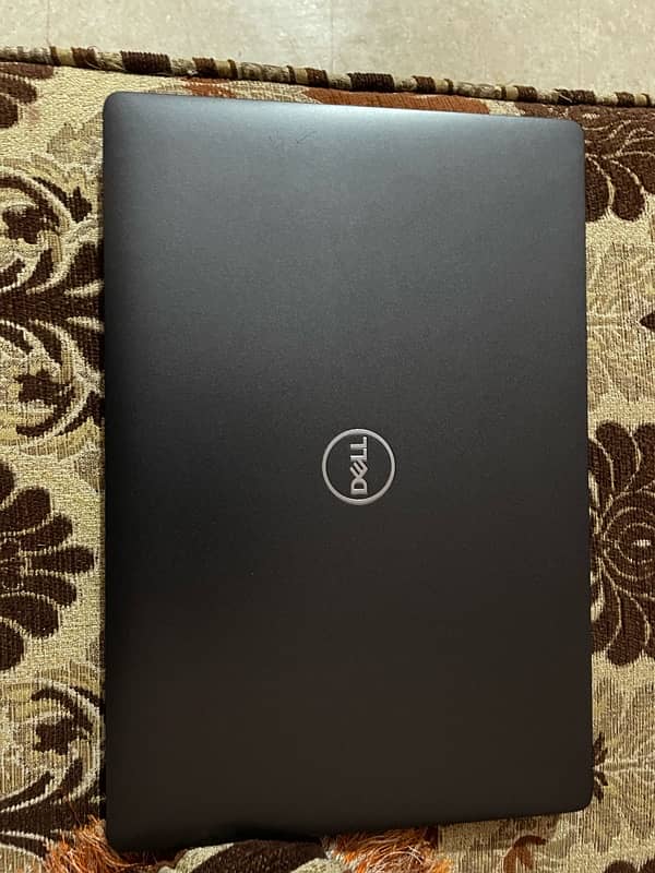 Dell Latitude 5300 (Touch + Fingerprint) 1