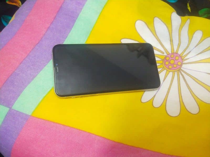 iphone 11 pro max , non pta 3