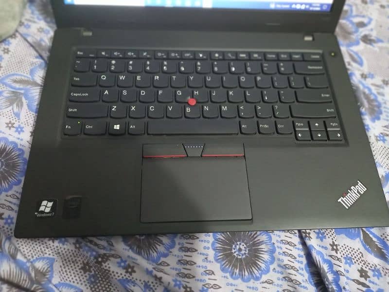 Lenovo L450 256 SSD 8 GB ram i3 5th generation 2