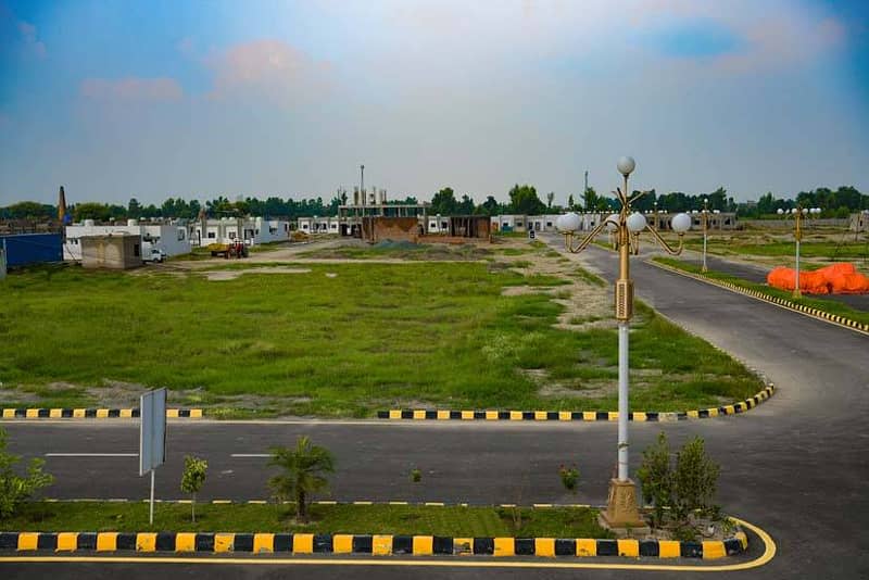 Hot Location Corner Plot For Sale Chaharbagh Phase 1 5