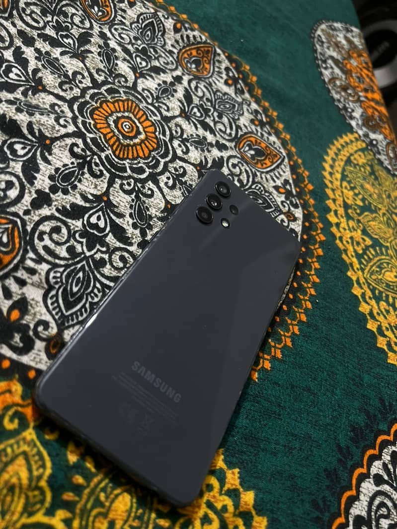 Samsung Galaxy A32 0