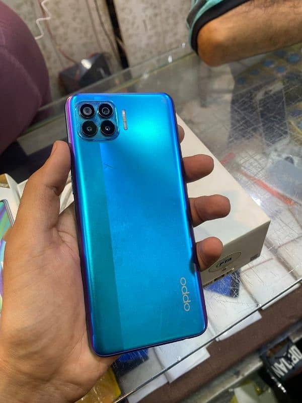 I want sell or exchg my oppo f17pro. . 03245475040 1