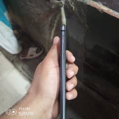 iphone 8plus 10/10 condition only back dackan crack 0