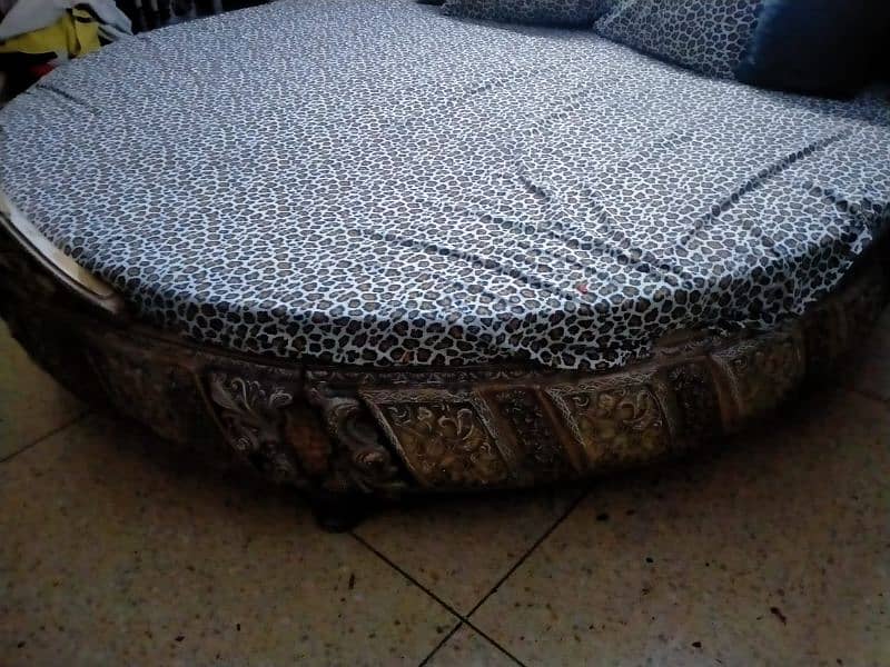 Round Full Size Bed For Sell 2