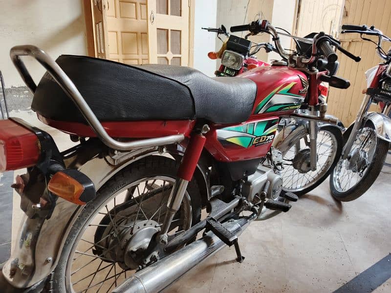 Honda 70 in Good condition 3