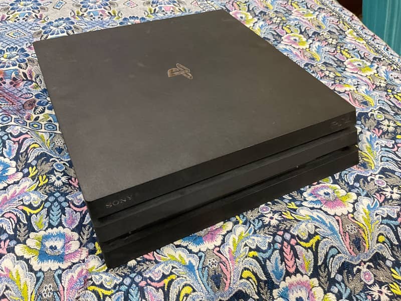 Ps4 Pro (1TB) 3