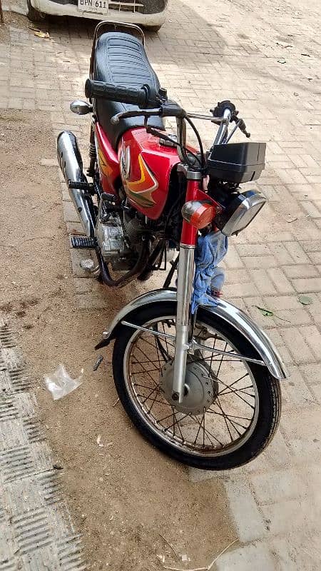 United 125cc Karachi Registered 6