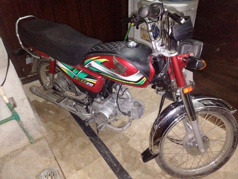 Honda CD70 In Red Colour 3