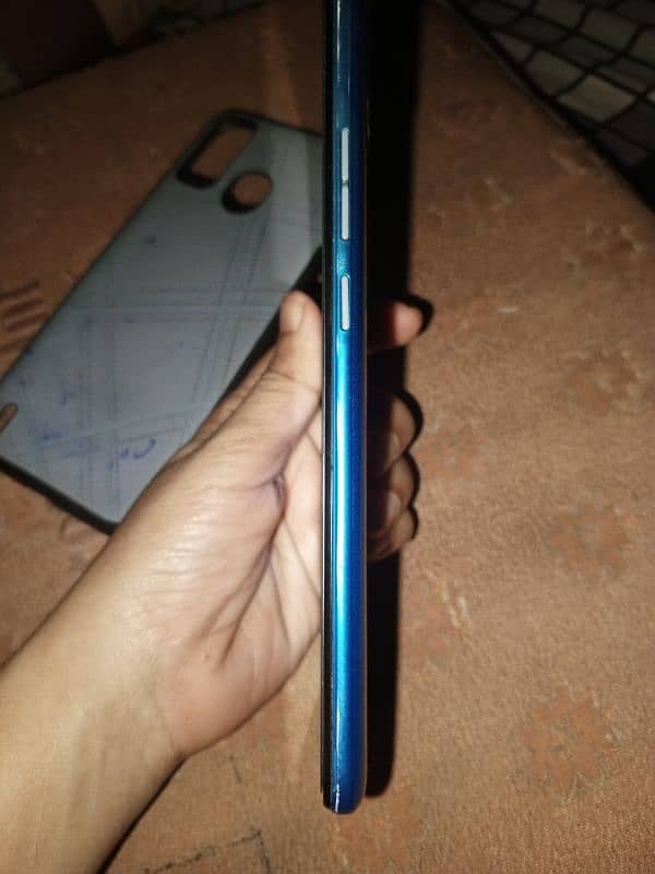 Tecno spark 4 4