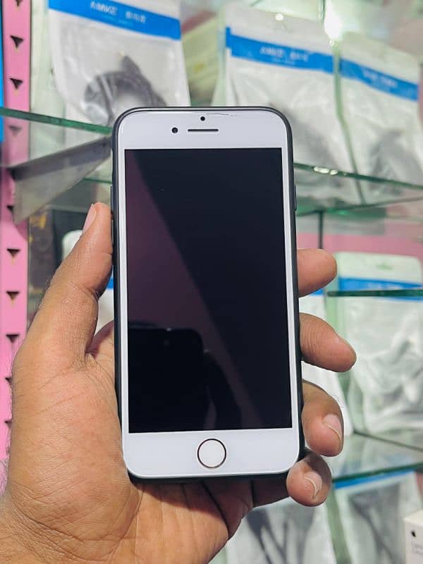 iPhone 7 128gb PTA Approved 3