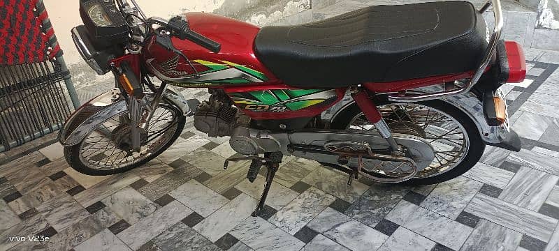 Honda CD 70cc 2021-2022 1