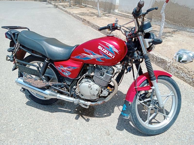 Suzuki GS 150 3