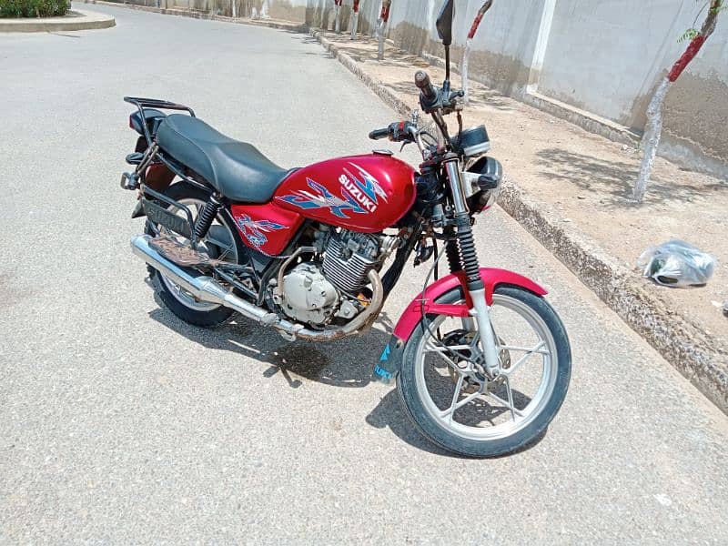 Suzuki GS 150 4