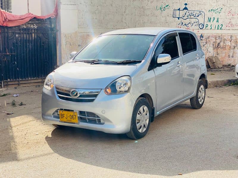 Daihatsu Mira 2012 1