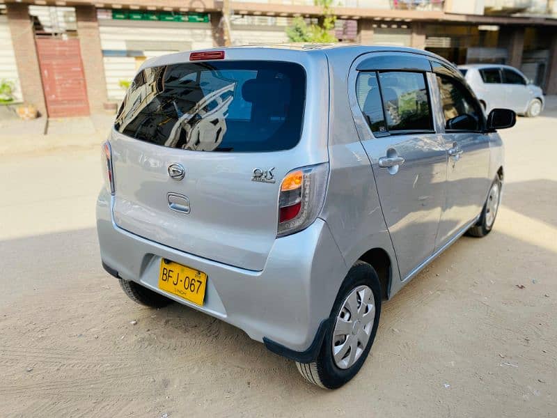 Daihatsu Mira 2012 3