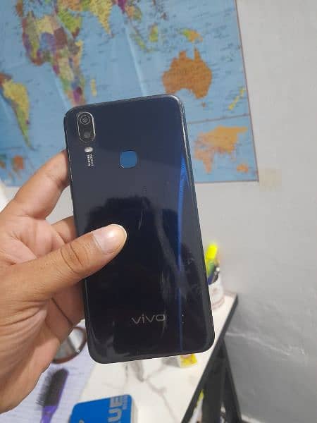 Vivo y11 4