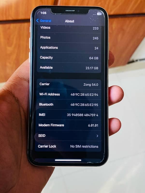 iPhone x 64gb All sim ( glitch) 5