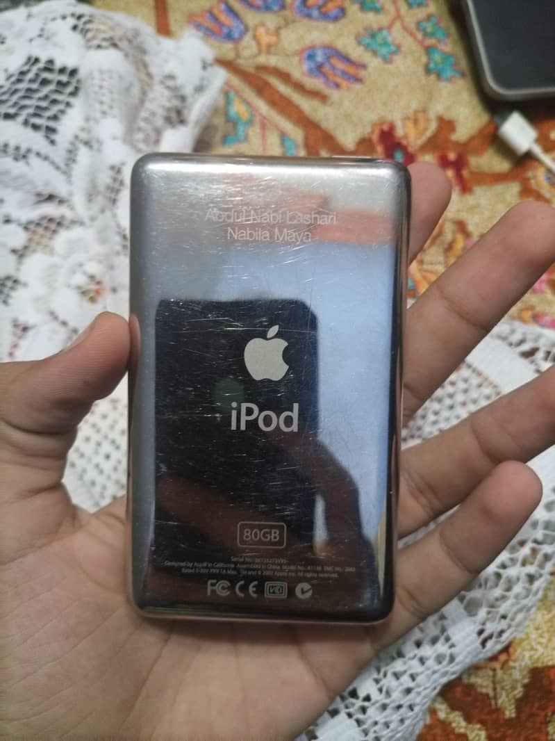 Apple Ipod Classic (80+gb) 2